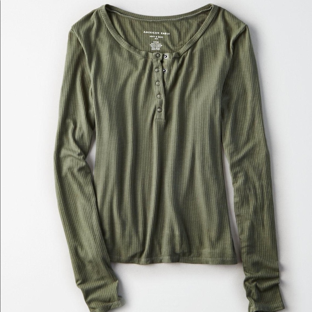 American Eagle long sleeve henley